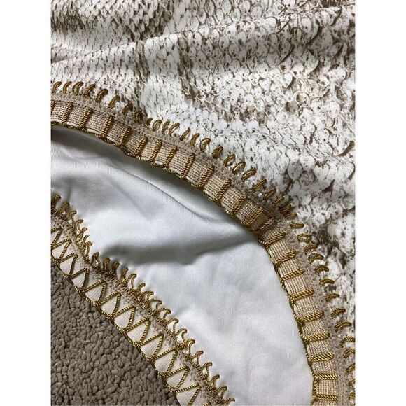 New. PQ snakeskin one piece. Medium . Retails $168 - Picture 9 of 11